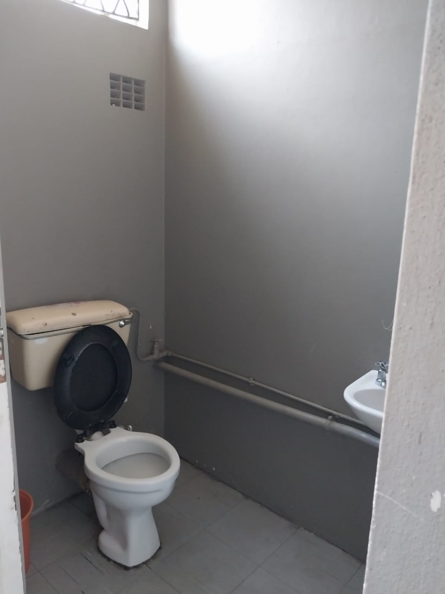  Bedroom Property for Sale in Southernwood Eastern Cape